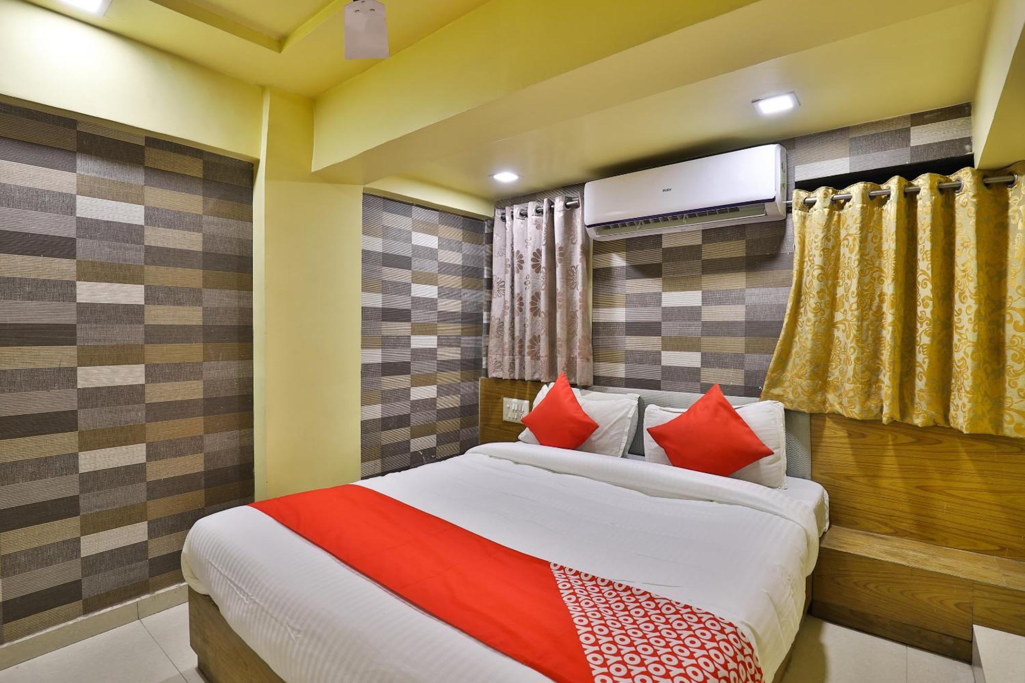 Spot On Hotel Shreeji Palace Ахмедабад Екстер'єр фото
