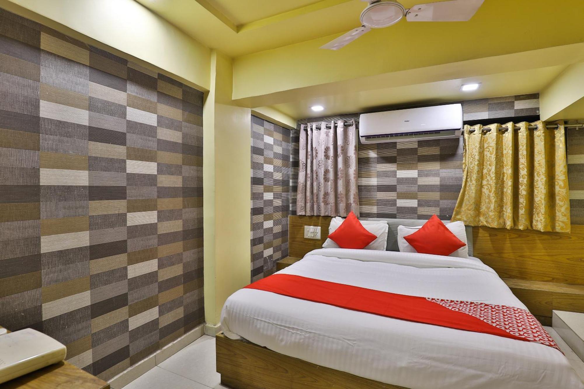Spot On Hotel Shreeji Palace Ахмедабад Екстер'єр фото